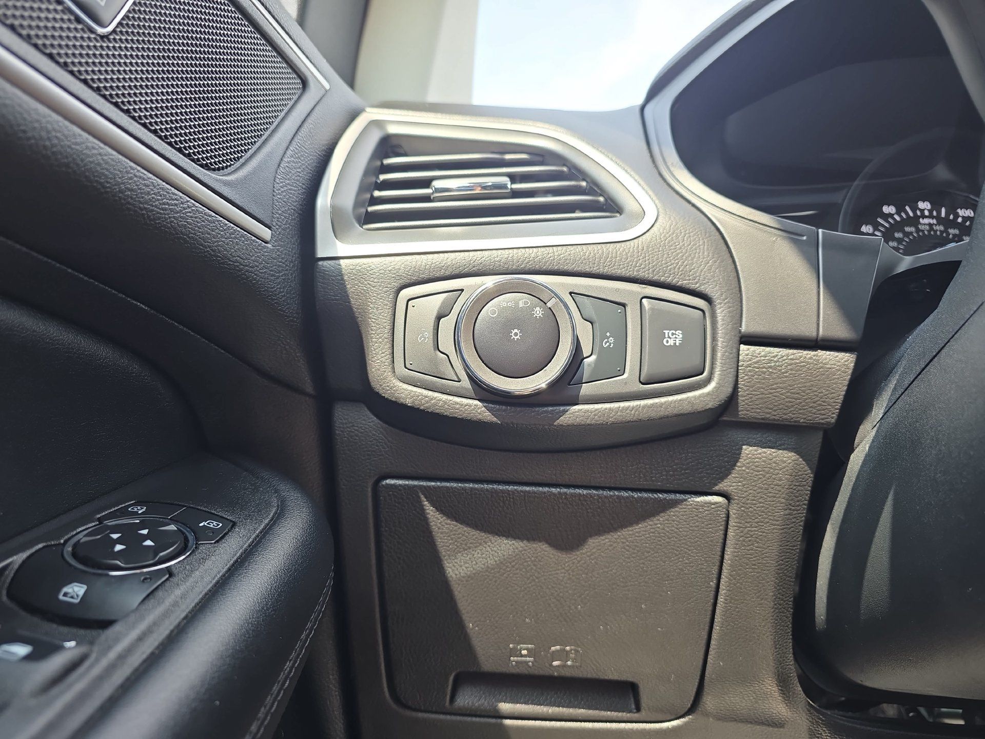 Used 2023 Ford Edge SEL AWD/4WD image 20