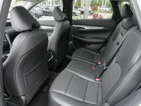Certified 2023 INFINITI QX50 Luxe FWD image 32