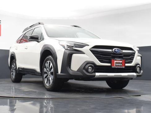 Used 2024 Subaru Outback Limited AWD/4WD image 36