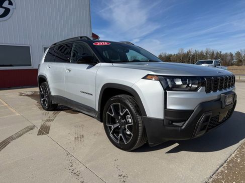 New 2026 Jeep Cherokee Overland image 3