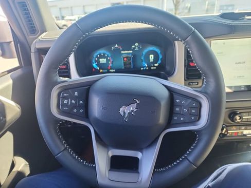 New 2026 Ford Bronco Outer Banks w/ Sasquatch Package image 17