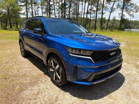 Used 2023 Kia Sorento S w/ Panoramic Sunroof Package FWD image 7