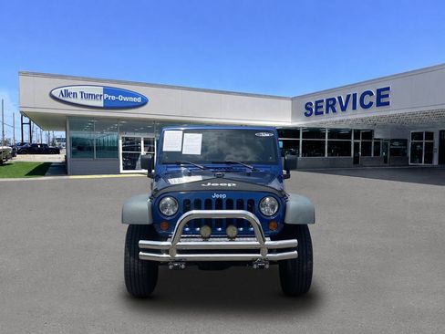 Used 2009 Jeep Wrangler X AWD/4WD image 3