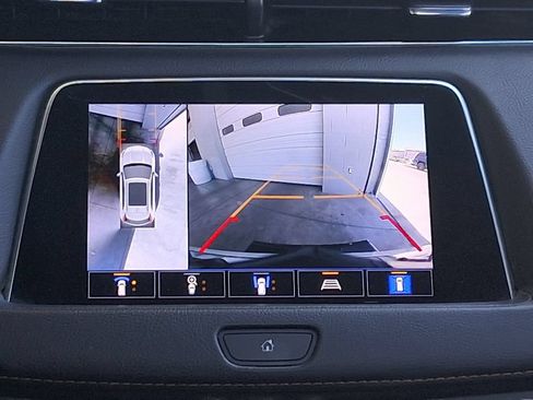 Used 2023 Cadillac XT4 Sport w/ Enhanced Visibility Package FWD image 15