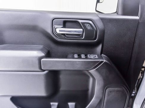 Used 2019 Chevrolet Silverado 1500 Custom w/ Infotainment Package RWD image 25