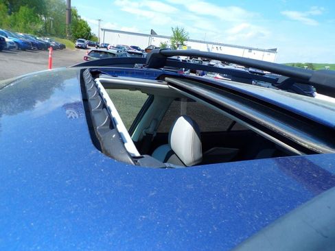 Used 2018 Subaru Crosstrek 2.0i Limited AWD/4WD image 3