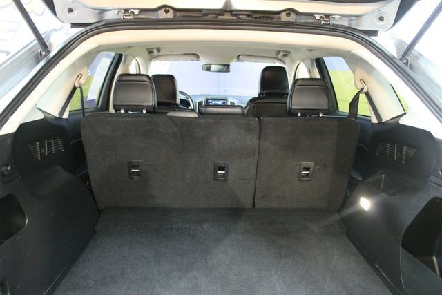 Used 2024 Ford Edge SEL AWD/4WD image 16