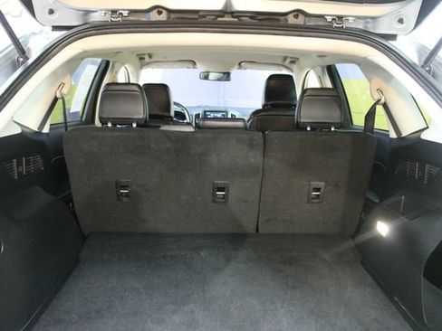 Used 2024 Ford Edge SEL AWD/4WD image 16