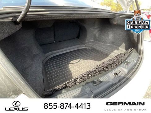 Used 2015 Ford Taurus SHO w/ Equipment Group 401A image 23