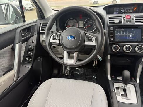 Used 2018 Subaru Forester 2.5i Premium w/ All-Weather Package AWD/4WD image 29