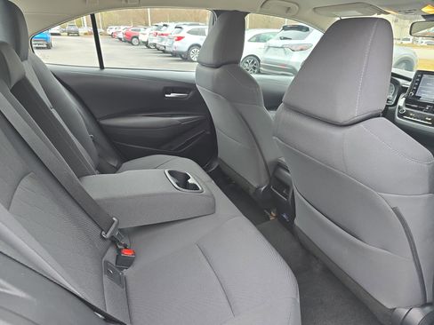 Used 2020 Toyota Corolla LE image 11