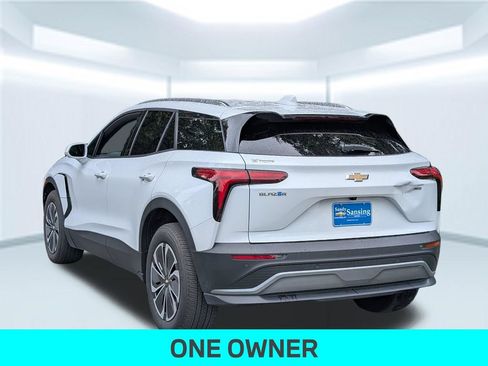 Used 2024 Chevrolet Blazer EV LT AWD/4WD image 3