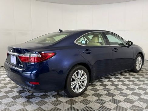 Used 2013 Lexus ES 350 w/ Luxury Pkg FWD image 8