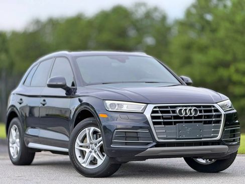Used 2018 Audi Q5 2.0T Premium w/ Convenience Package AWD/4WD image 5