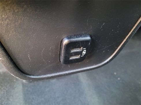 Used 2018 GMC Terrain SLE image 10