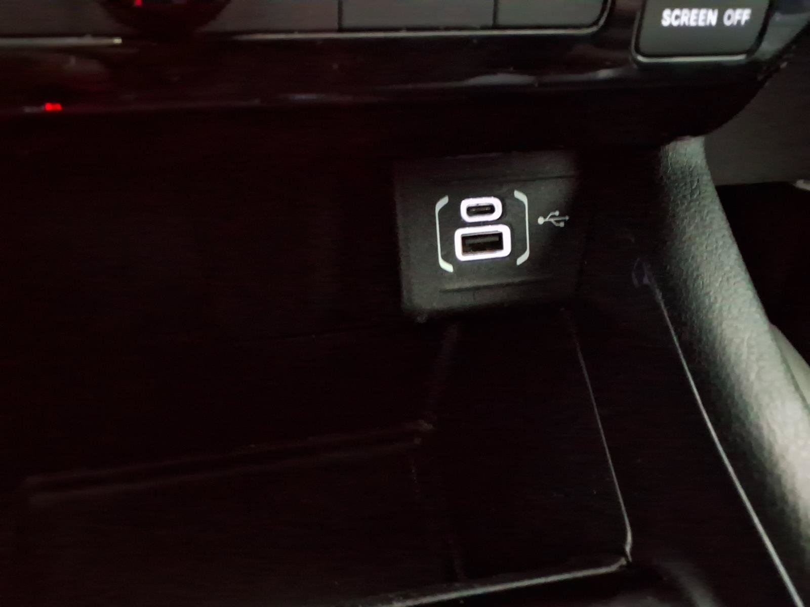 Used 2022 Jeep Compass Latitude w/ Sun and Sound Group AWD/4WD image 23