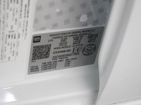 Used 2025 Chevrolet Silverado 1500 LT image 31