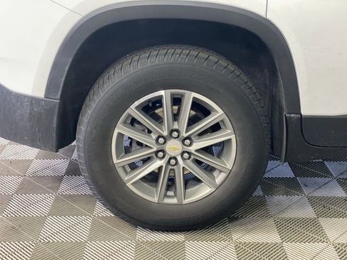 Certified 2022 Chevrolet Traverse LT image 18