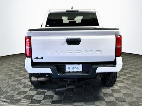 Used 2024 Toyota Tacoma TRD Off-Road AWD/4WD image 7