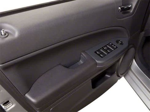 Used 2010 Dodge Caliber Mainstreet image 11