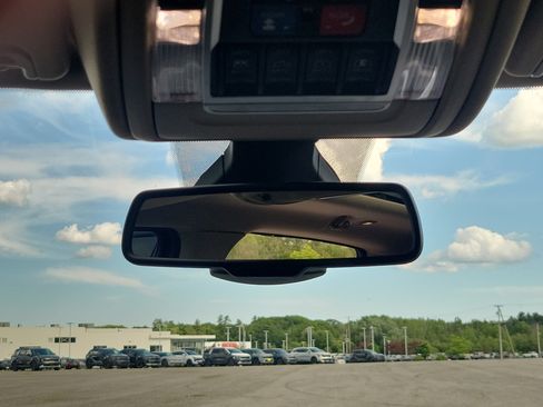 Used 2019 RAM 1500 Laramie AWD/4WD image 29