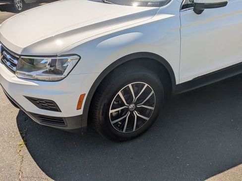 Used 2021 Volkswagen Tiguan SE AWD/4WD image 9