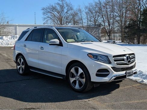 Used 2017 Mercedes-Benz GLE 350 4MATIC w/ Premium 1 Package image 3