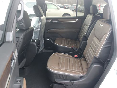 New 2026 GMC Acadia Denali Ultimate image 12