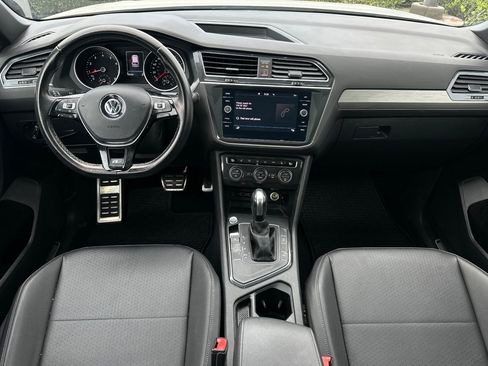 Used 2020 Volkswagen Tiguan SE R-Line FWD image 16