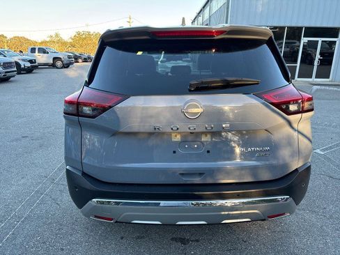 Used 2023 Nissan Rogue Platinum w/ Platinum Premium Package image 8