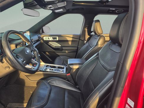 Used 2023 Ford Explorer ST w/ Equipment Group 401A image 11