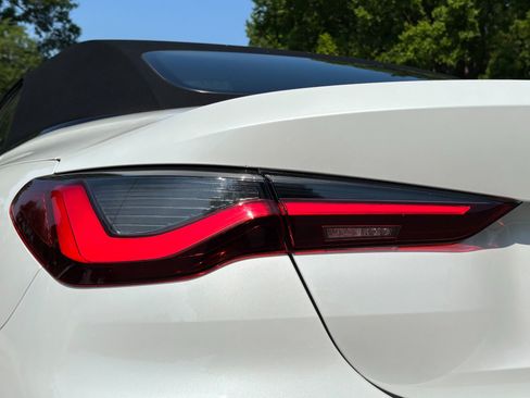 Used 2022 BMW M440i Convertible RWD image 53