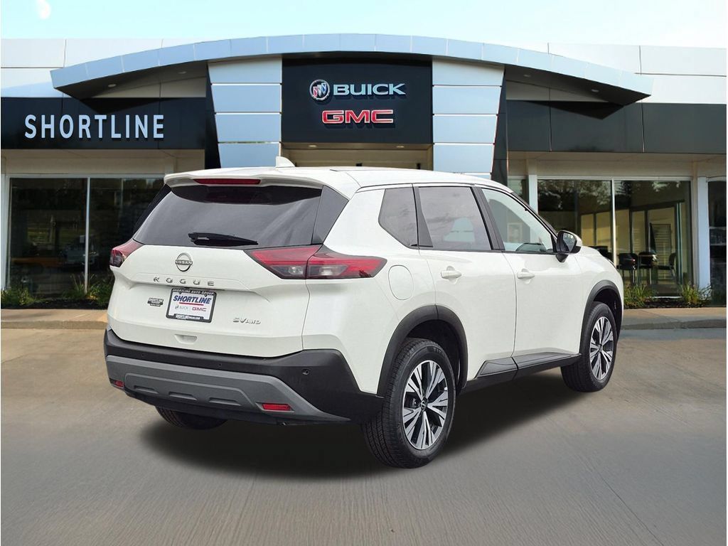 Used 2023 Nissan Rogue SV AWD/4WD image 3