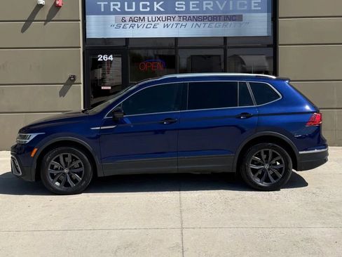 Used 2023 Volkswagen Tiguan SE FWD image 3