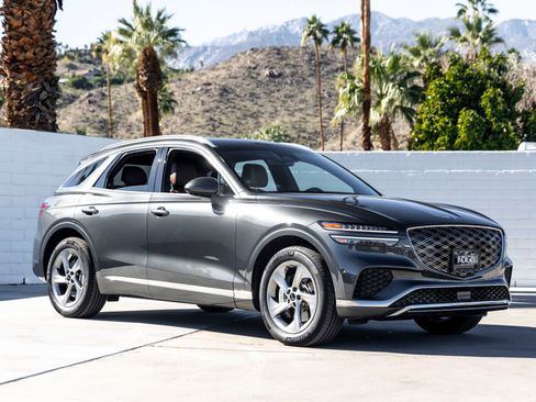 Used 2026 Genesis GV70 2.5T Advanced image 2