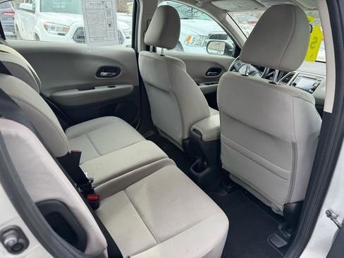 Used 2016 Honda HR-V LX image 13