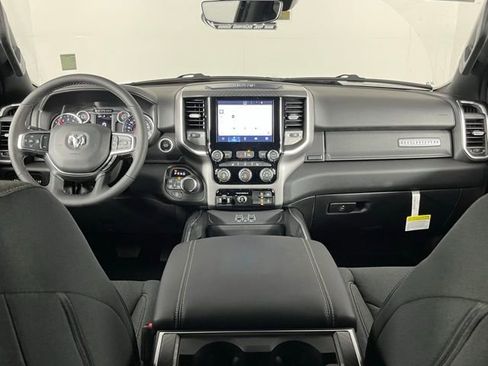 New 2026 RAM 1500 4x4 Crew Cab image 12