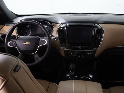 Used 2023 Chevrolet Traverse Premier AWD/4WD image 41