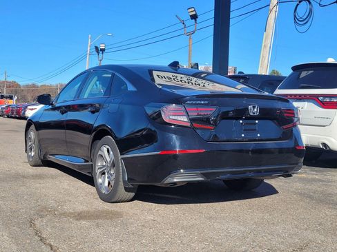 Used 2018 Honda Accord EX image 11