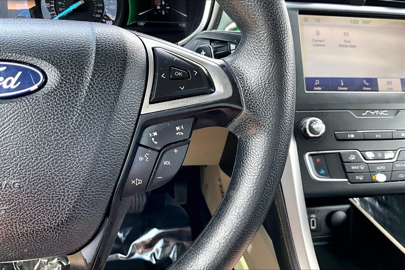 Used 2019 Ford Fusion SE FWD image 20