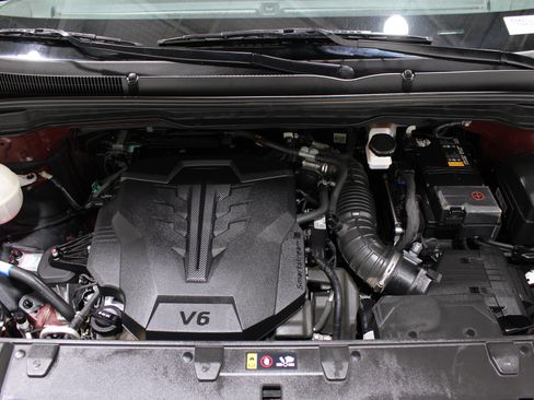 Used 2023 Kia Carnival EX FWD image 41