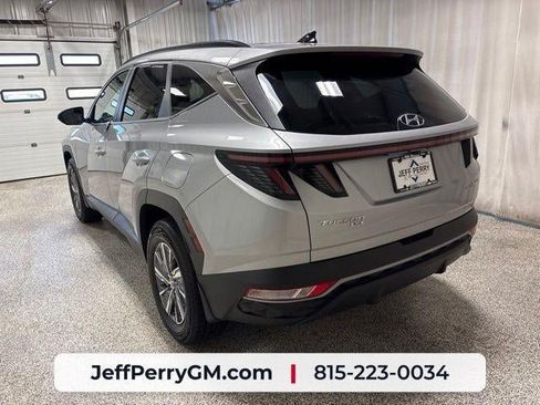 Used 2023 Hyundai Tucson Blue AWD/4WD image 5