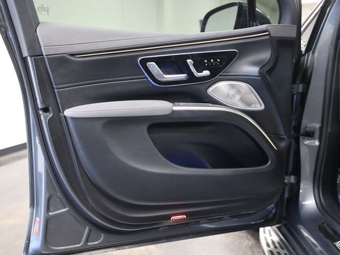 Used 2023 Mercedes-Benz EQS 450+ SUV image 21