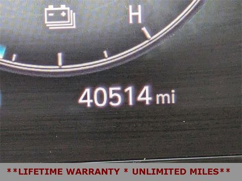 Used 2024 Hyundai Tucson Limited image 33