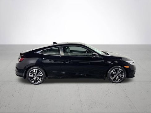 Certified 2017 Honda Civic EX-L image 6