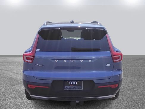 Used 2021 Volvo XC40 P8 Recharge w/ Advanced Package image 5