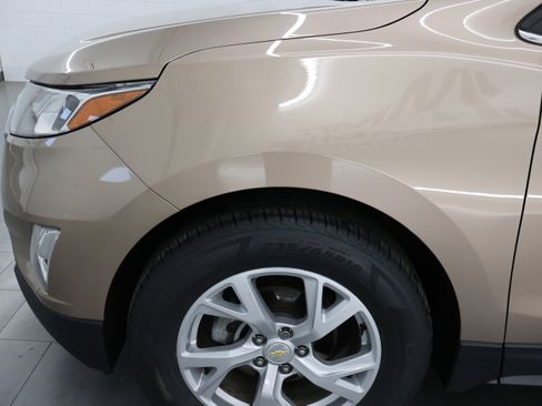 Used 2018 Chevrolet Equinox Premier image 34