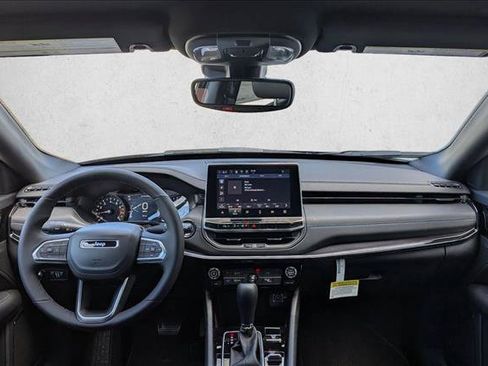 New 2026 Jeep Compass Latitude AWD/4WD image 13