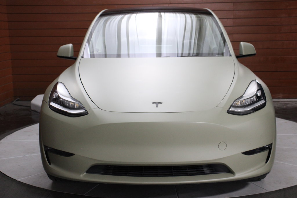 Used 2020 Tesla Model Y Long Range AWD/4WD image 2
