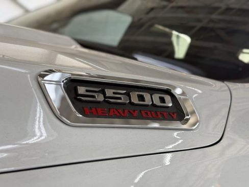 Used 2022 RAM 5500 Tradesman w/ Safety Group image 16